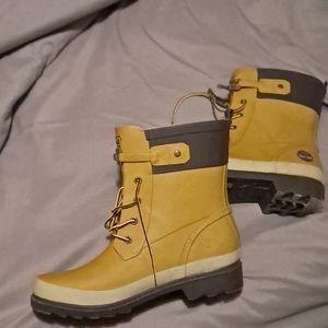 great condition Womens Timberland boots
